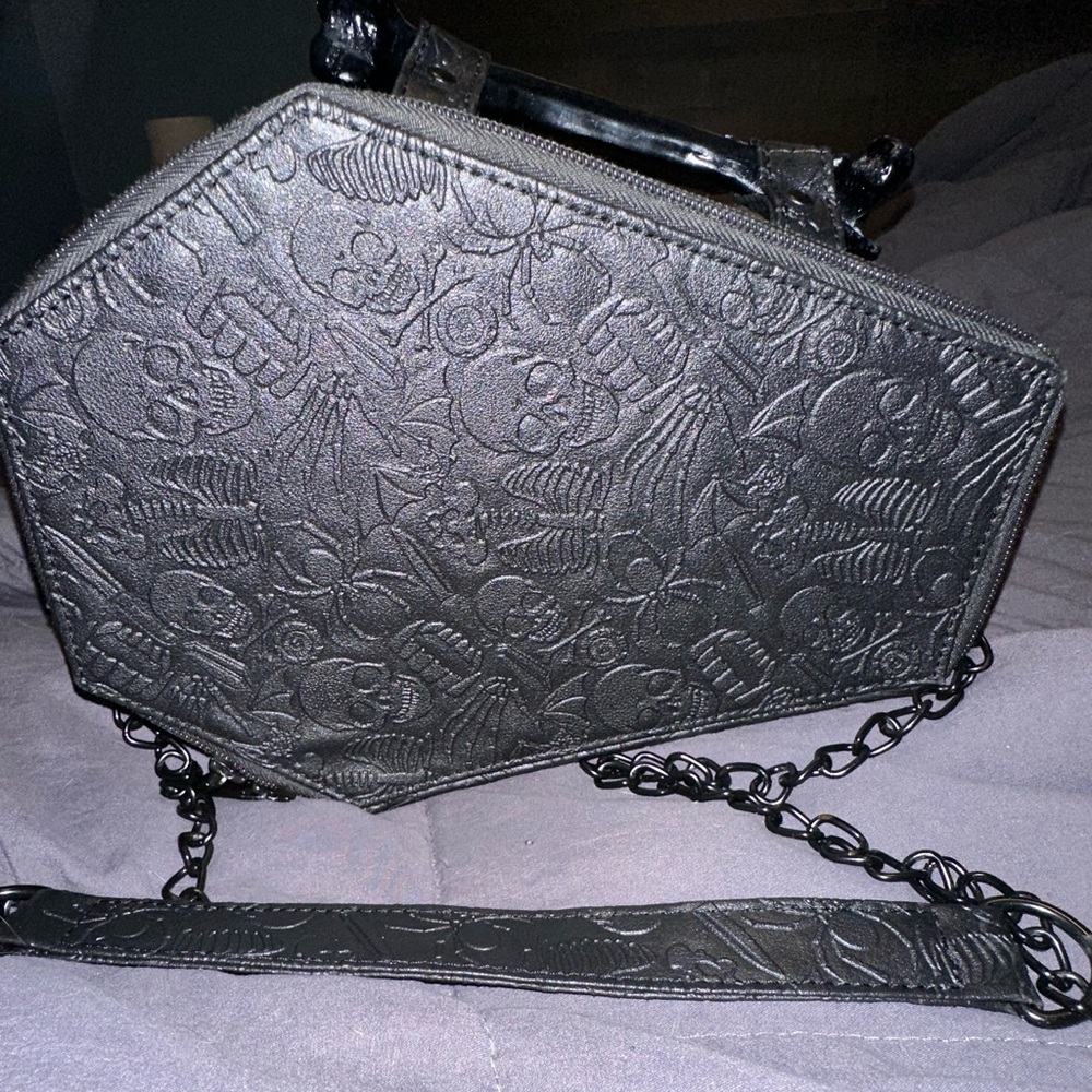 Keepsville 666 Embossed Coffin Purse